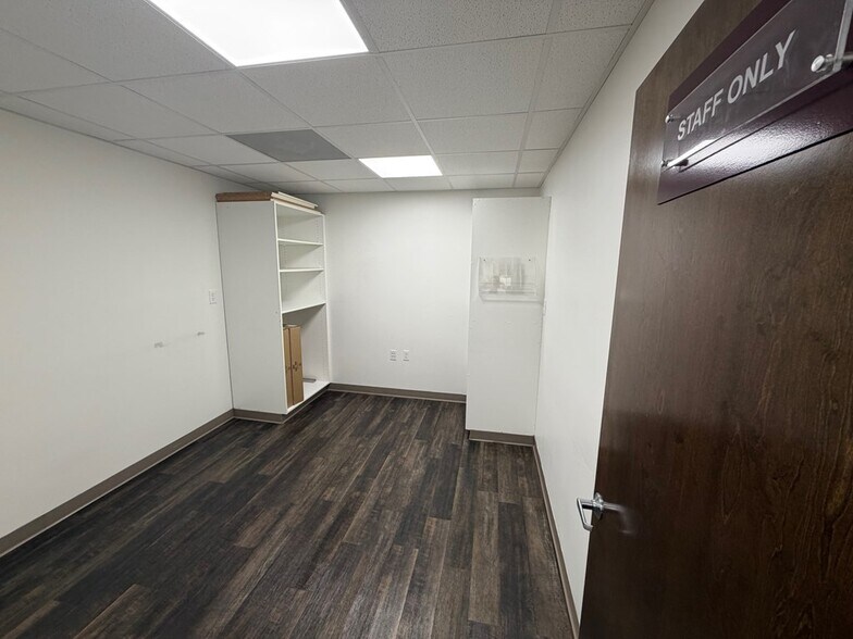 More Photos Of 200 Medical Care Way, Dothan Medical For Lease