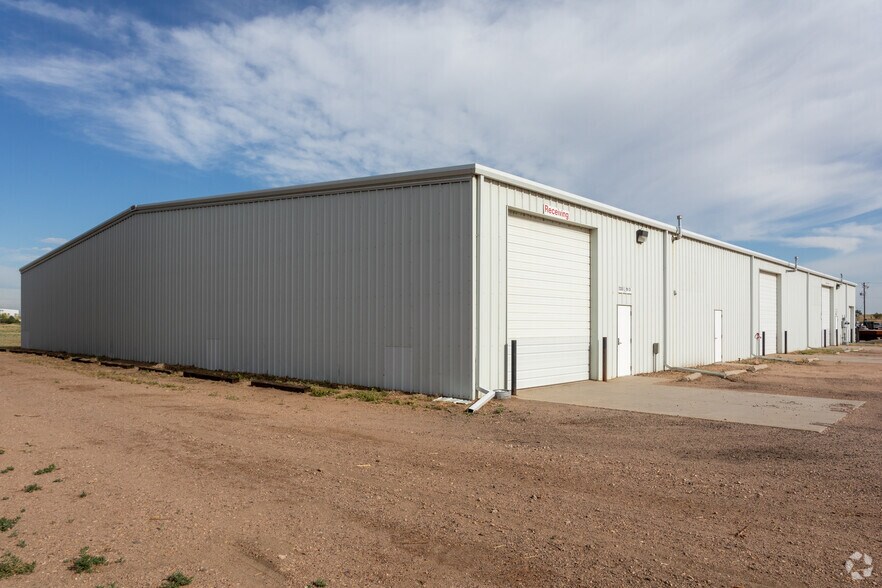 More Photos Of 2030 E 8th St, Greeley Warehouse For Lease