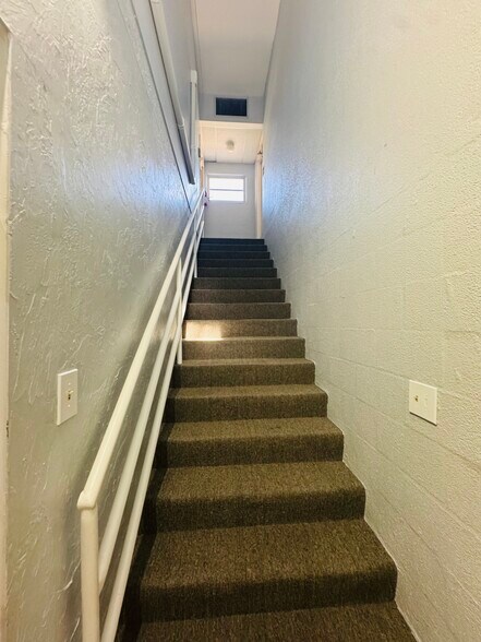 More Photos Of 4509 Bee Ridge Rd, Sarasota Medical For Sale