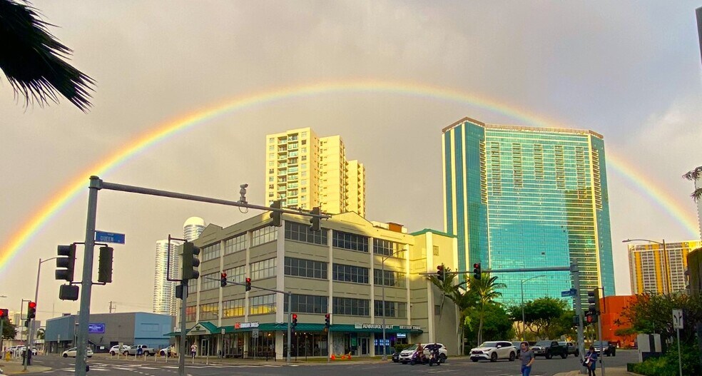 Primary Photo Of 401 Kamakee St, Honolulu Office For Sale