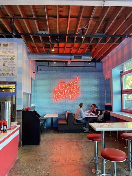 More Photos Of 3847 Main St, Culver City Storefront Retail Office For Lease