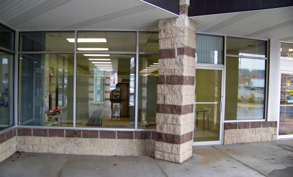 More Photos Of 3041-3134 Golansky Blvd, Woodbridge General Retail For Sale