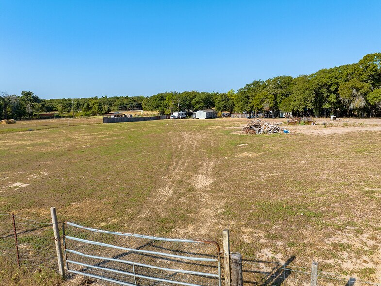More Photos Of 547 Highway 95 S, Elgin Land For Sale