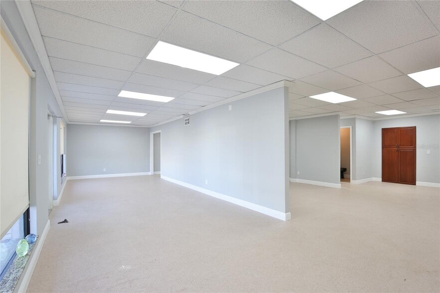 More Photos Of 2430 17th St, Sarasota Freestanding For Sale