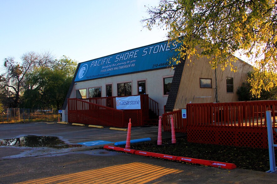 More Photos Of 11530 Jones-maltsberger Rd, San Antonio Service For Sale
