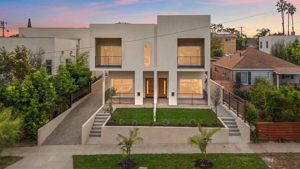 Primary Photo Of 642 E Fairview Blvd, Inglewood Apartments For Sale