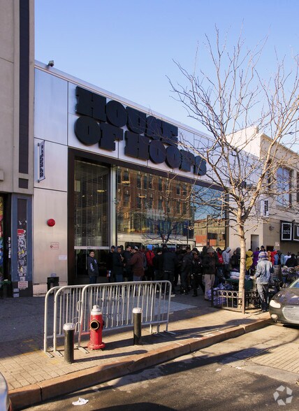 More Photos Of 268 W 125th St, New York Storefront For Lease