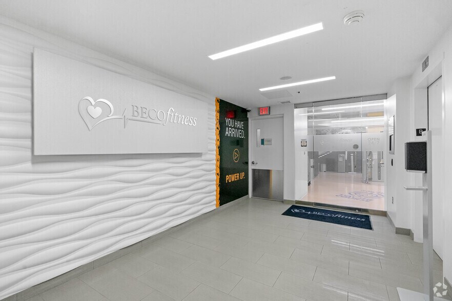 More Photos Of 5410 Edson Ln, North Bethesda Office For Lease