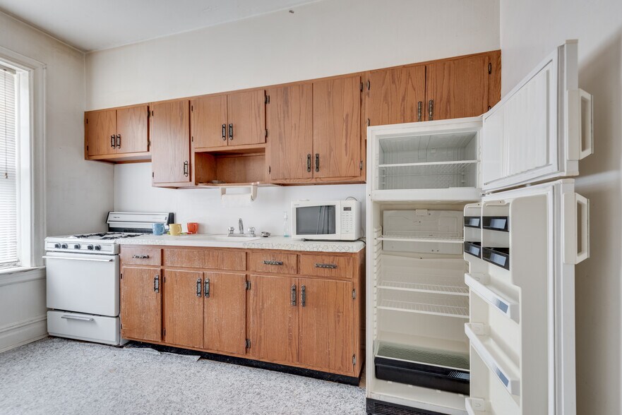 More Photos Of 87-87 116th St, Richmond Hill Multifamily For Sale