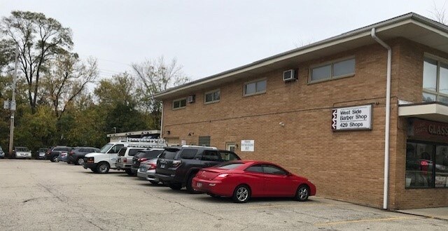 More Photos Of 441 E Park Ave, Libertyville Storefront Retail Office For Lease