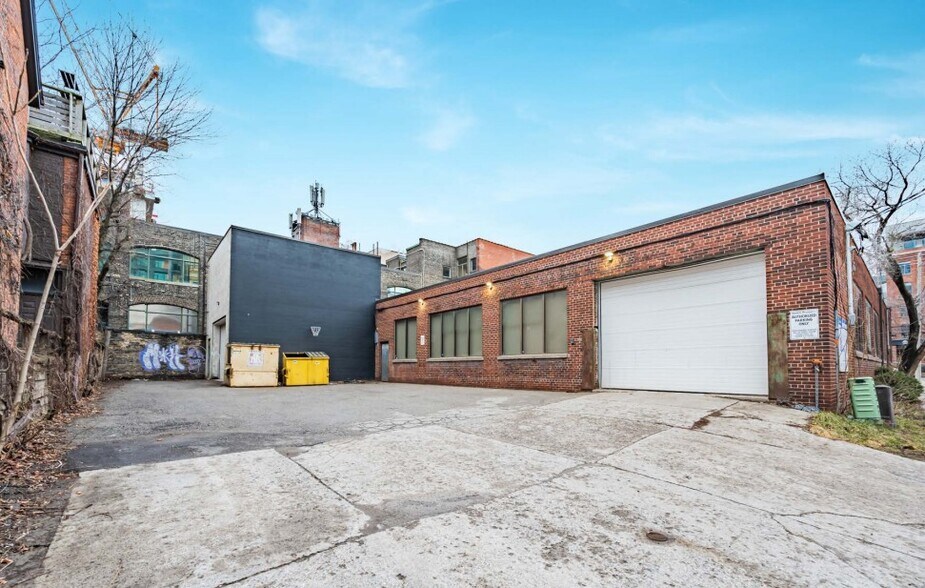 More Photos Of 485-489 Wellington St W, Toronto Office For Lease