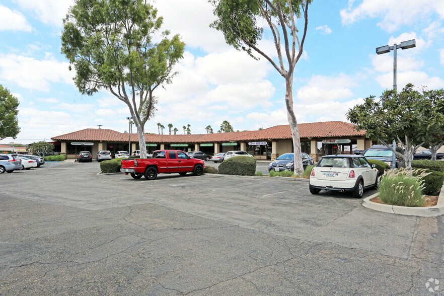 Primary Photo Of 1267-1281 E Imperial Hwy, Placentia Unknown For Lease