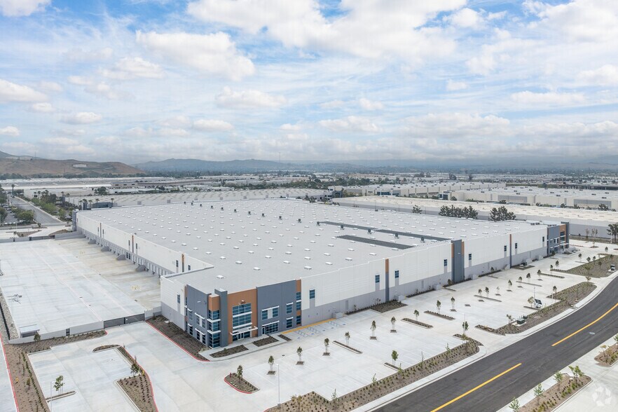 More Photos Of 3412 Manitou Ct, Jurupa Valley Distribution For Lease