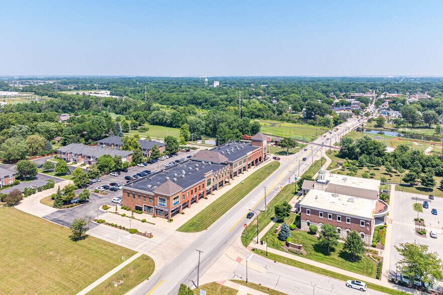 More Photos Of 24402 W Lockport St, Plainfield Office For Lease