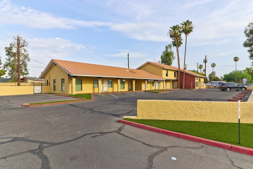 More Photos Of 5901 W Indian School Rd, Phoenix Medical For Sale