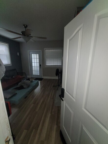 More Photos Of 2536 Indianapolis Ave, Indianapolis Apartments For Sale