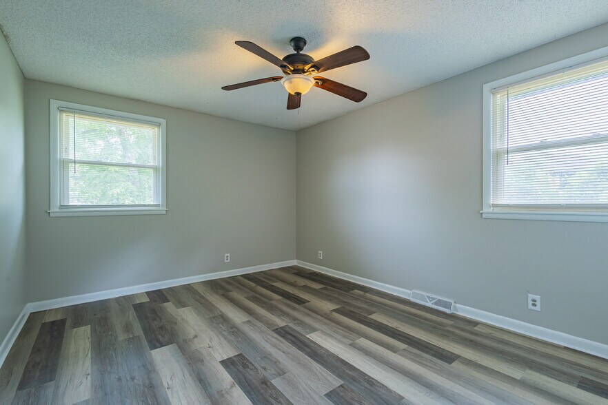 More Photos Of 4299 Sweden Dr, Hermitage Multifamily For Sale