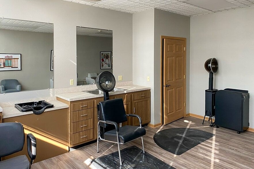 More Photos Of 600 W North St, Greenfield Apartments For Sale