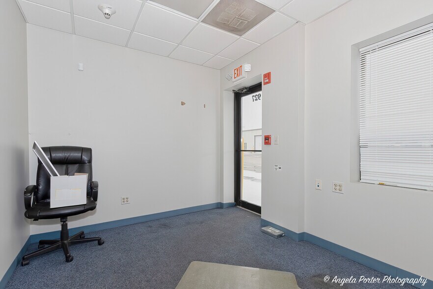 More Photos Of 947 Carney Ct, Antioch Industrial For Sale