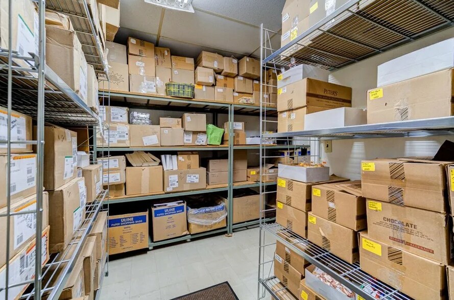 More Photos Of 269 Main St, Beacon Storefront For Sale