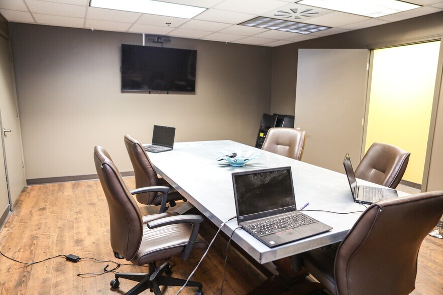 More Photos Of 1210-1212 Menlo Dr NW, Atlanta Warehouse For Sale