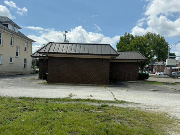 More Photos Of 601 6th Ave, Huntington Office For Sale