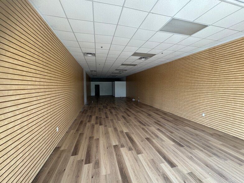 More Photos Of 12879-12895 Hwy 90, Luling Unknown For Lease