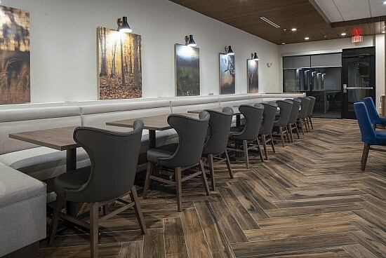 More Photos Of 6557 S Interstate 35 E, Corinth Hotel For Sale