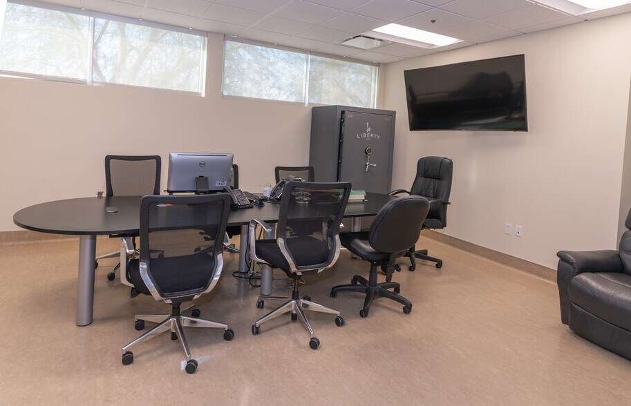 More Photos Of 4500 Morning Dr, Bakersfield Medical For Lease