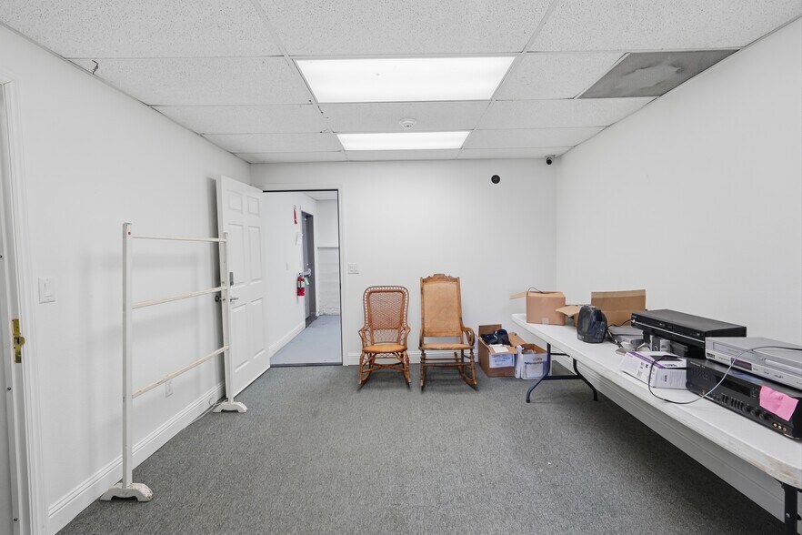 More Photos Of 440 Lower Grass Valley Rd, Nevada City Office For Sale