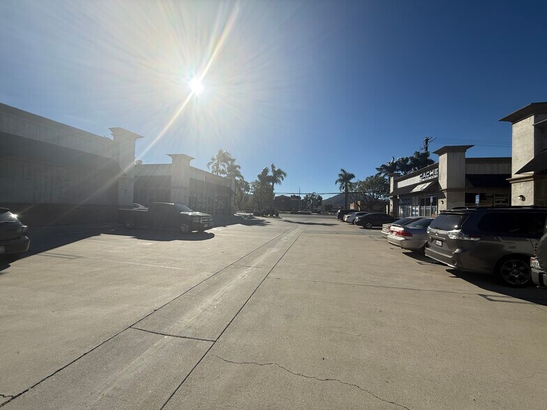 More Photos Of 16846 Valley Blvd, Fontana Unknown For Lease