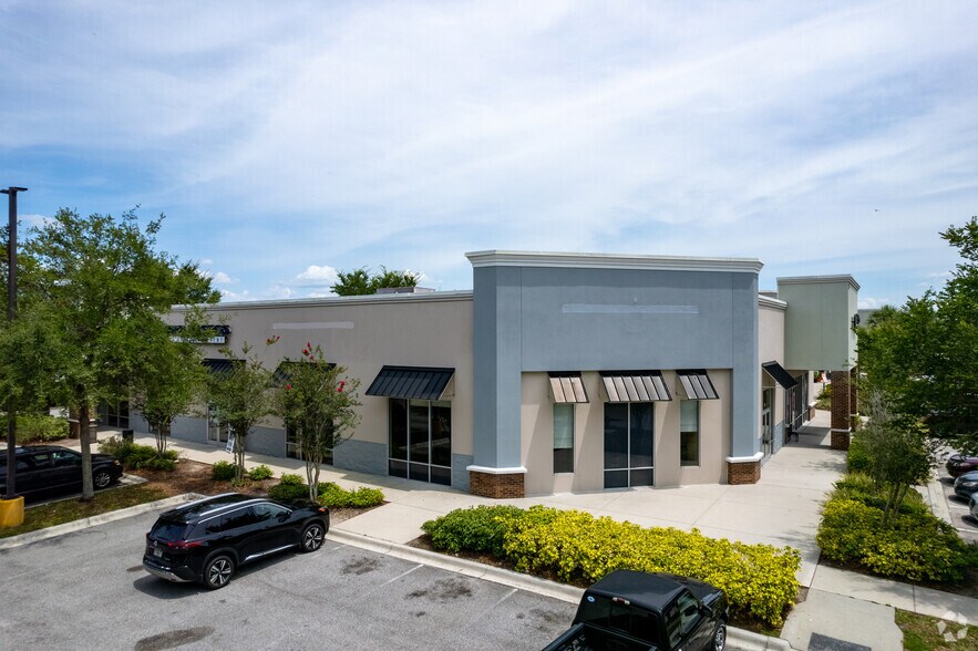 More Photos Of 401-457 S Avalon Park Blvd, Orlando Unknown For Lease