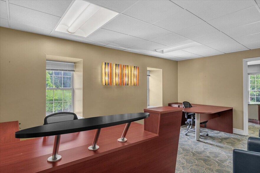 More Photos Of 1106 Ohio River Blvd, Sewickley Office For Sale