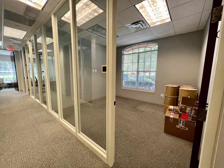 More Photos Of 710 SE Ocean Blvd, Stuart Office For Lease