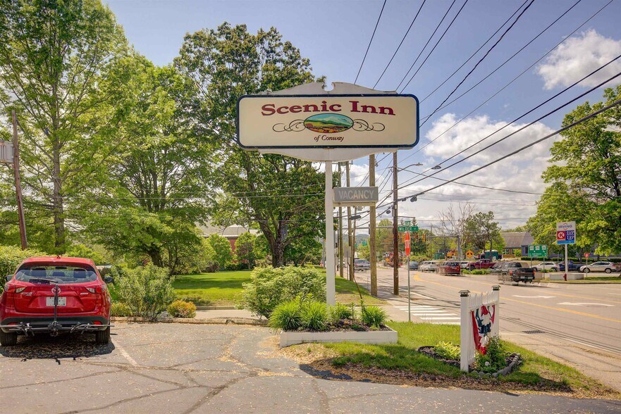 More Photos Of 17 Wilder St, Conway Hotel For Sale