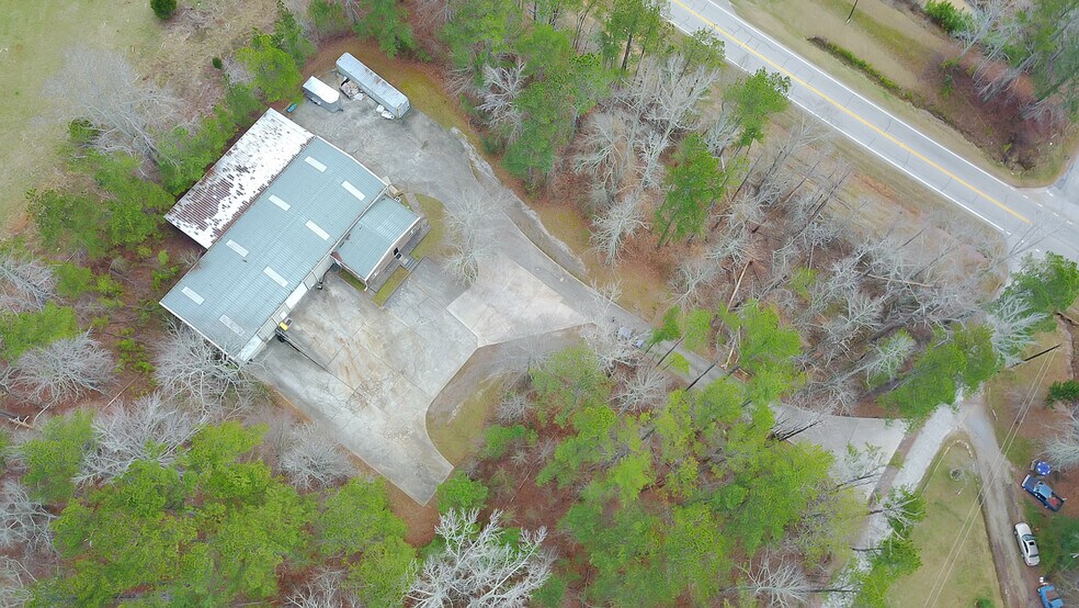 More Photos Of 361 Holcombe Rd, Bremen Warehouse For Lease