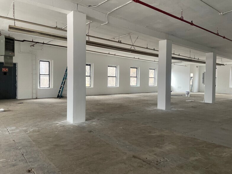 More Photos Of 391-401 Concord Ave, Bronx Loft Creative Space For Lease