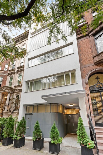 More Photos Of 32 E 74th St, New York Apartments For Sale