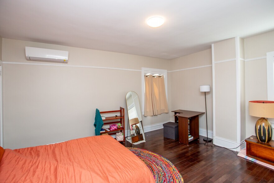 More Photos Of 45 Bridge St, Lambertville Storefront Retail Office For Sale