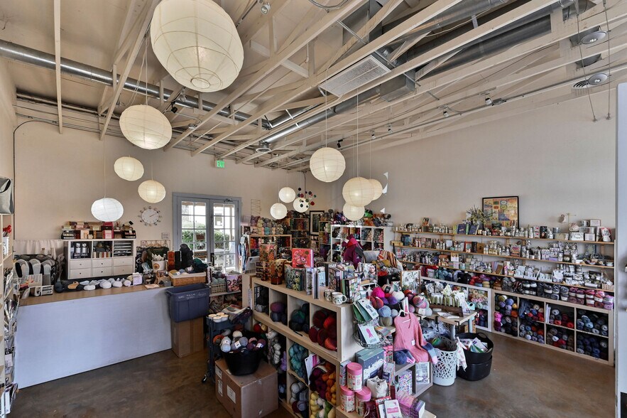 More Photos Of 191 Main St, Murphys General Retail For Sale