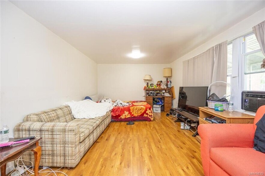 More Photos Of 1729 Ferry Ave, Niagara Falls Apartments For Sale