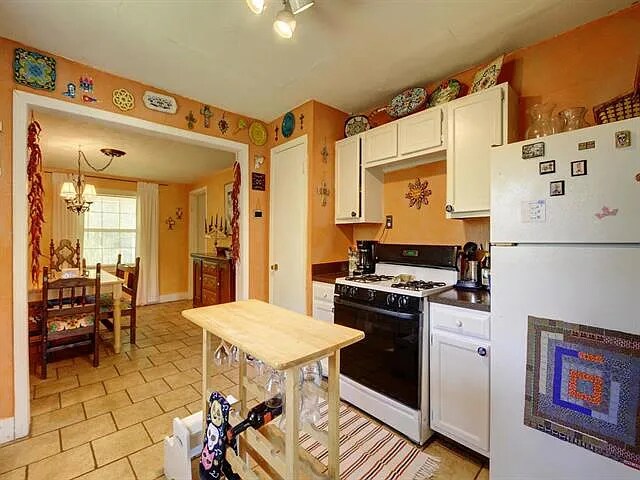 More Photos Of 1301 E Main St, Round Rock Specialty For Sale