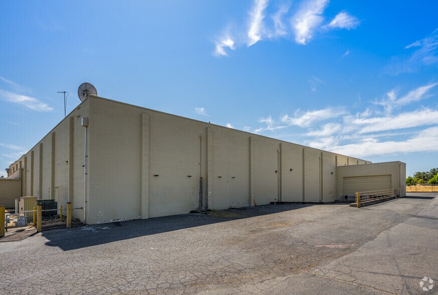 More Photos Of 6639 Watt Ave, North Highlands Drugstore For Lease