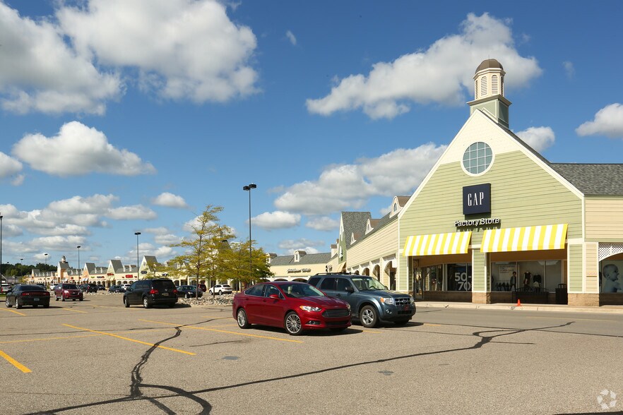 More Photos Of 1475 N Burkhart Rd, Howell Unknown For Lease