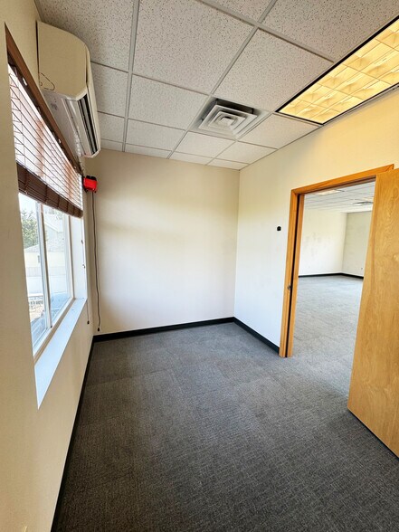More Photos Of 1110 Golf Club Rd SE, Lacey Loft Creative Space For Lease