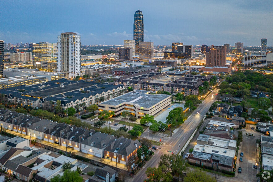 More Photos Of 2121 Sage Rd, Houston Medical For Lease