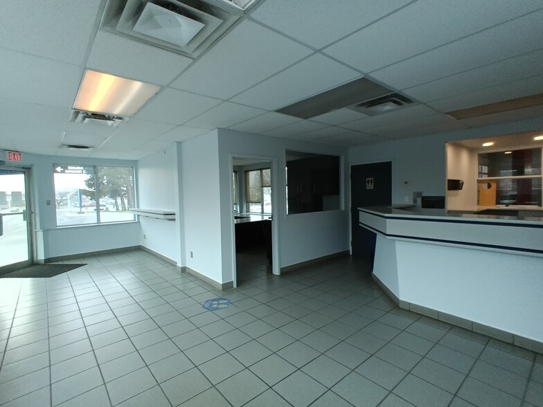 More Photos Of 2724 Laurier St, Clarence-Rockland Service For Sale