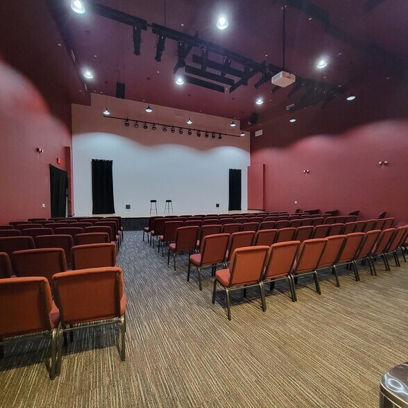 More Photos Of 6711 Oak St, Frisco Movie Theatre For Sale