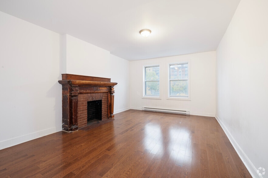 More Photos Of 2310 Rue Guy, Montréal Apartments For Lease