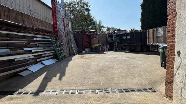 More Photos Of 1485 Lincoln Ave, Pasadena Light Manufacturing For Sale